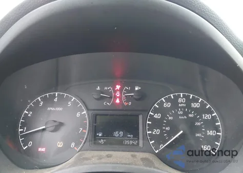 2017 Nissan Sentra S z USA, uszkodzony, nr VIN 3N1AB7AP8HY296828